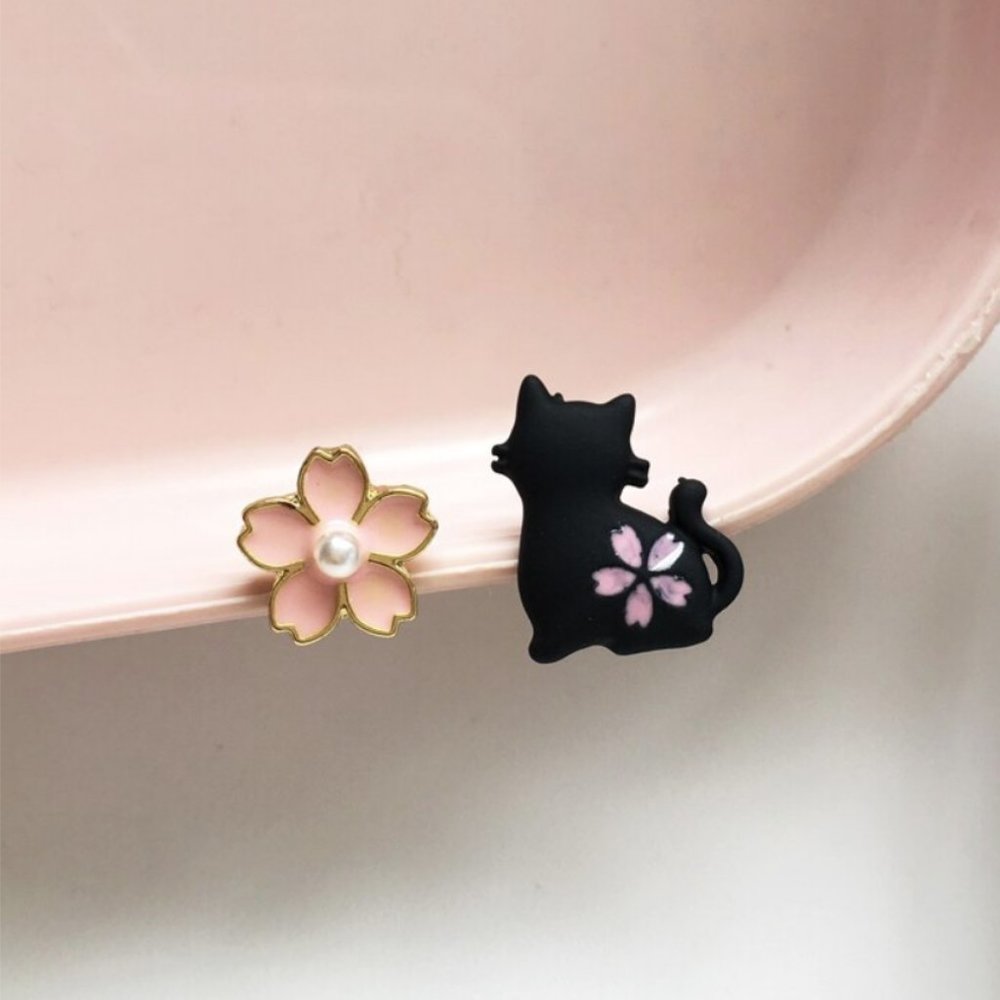 Sakura Cat Earrings - Black